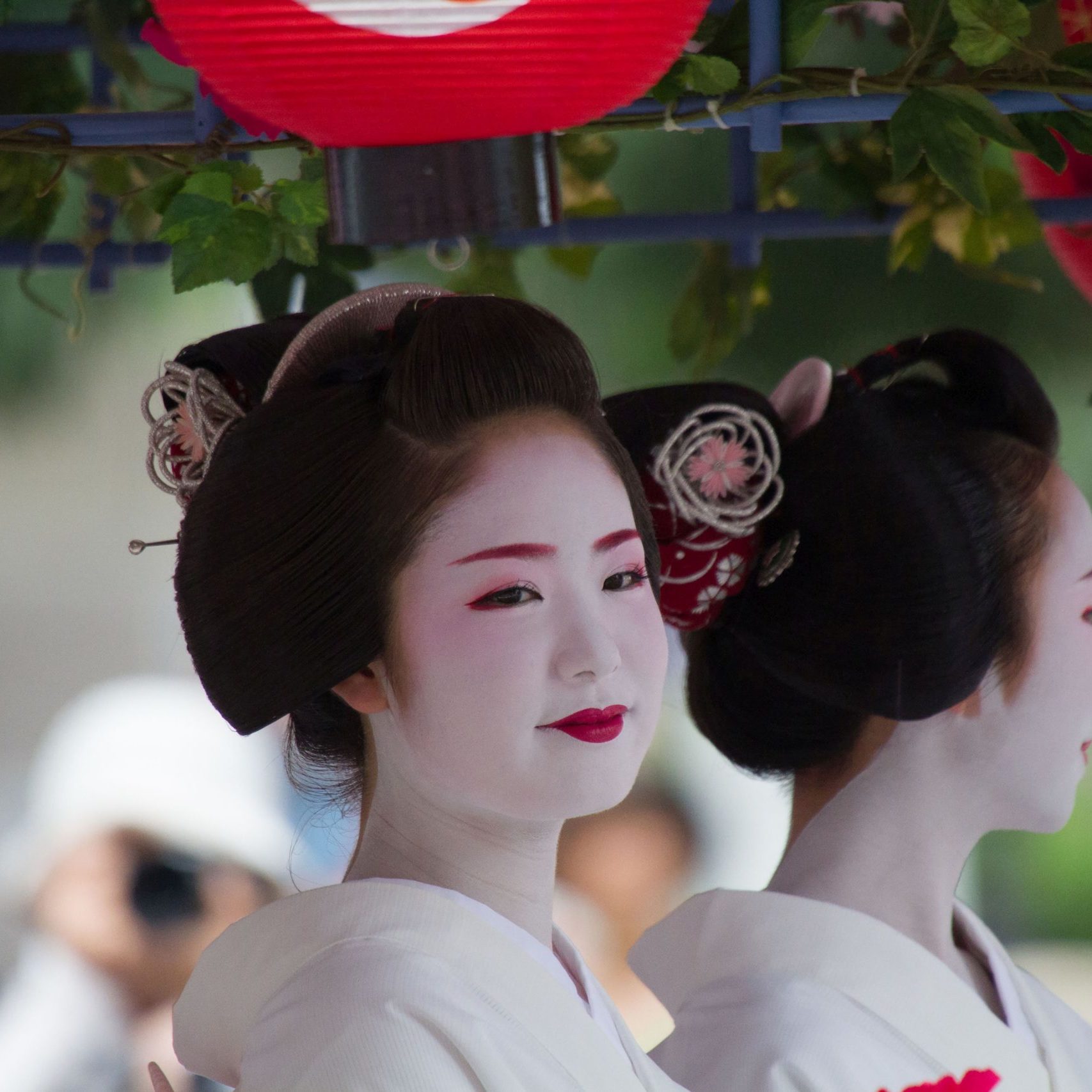 30197218 - kyoto - july 24  unidentified maiko girl  or geiko lady  on parade of hanagasa in gion matsuri  festival  held on july 24 2014 in kyoto, japan  it is one of kyoto s renowned three great festivals
